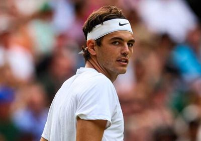 فريتز يتقدم لدور الثمانية في ويمبلدون بعد انسحاب طومسون