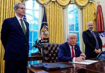    وزير الخزانة الأمريكي ينصح ماسك بالابتعاد عن السياسة