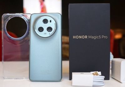 "هونور" تُطلق "ماجيك في5" للمنافسة بسوق الجوالات القابلة للطي