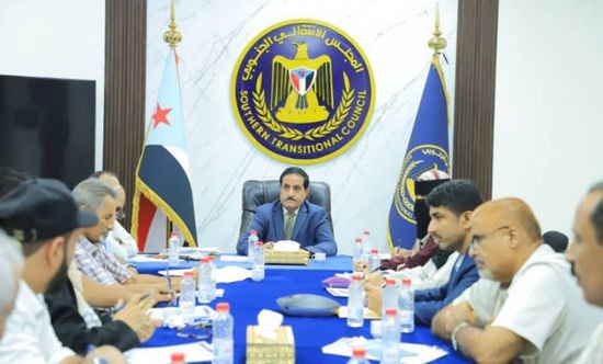 أمانة الانتقالي تطلع على تقرير المشهد الاقتصادي والخدمي في الجنوب