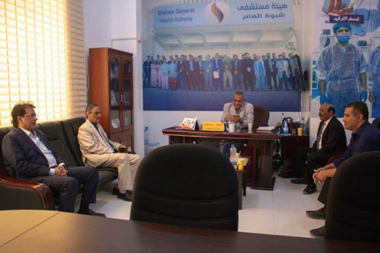 انتقالي شبوة يتفقد العمل في مستشفى محمد بن زايد التعليمي