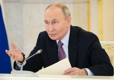 بوتين يوقع قانونًا يسمح للأجانب بالخدمة في الجيش الروسي