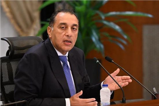 مدبولي: لا أحد يستطيع أن يجور على حق مصر في نهر النيل