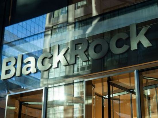 "بلاك روك" تستحوذ على "إلم تري فاندز" لتعزيز حلول التمويل الخاص