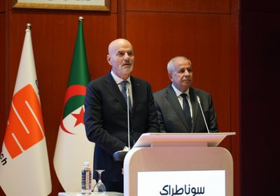 "سوناطراك" و"إيني" توقعان عقدًا بـ 1.35 مليار دولار