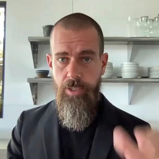 دورسي يُطور تطبيق مراسلات مُشفر يعتمد على البلوتوث