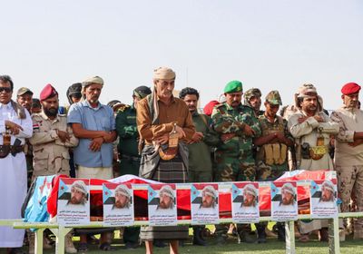 تشييع جثمان الشهيد المصعبي وسط حضور شعبي ورسمي بشبوة