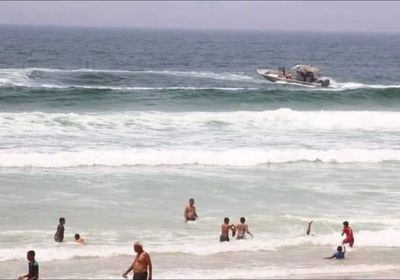 إنقاذ 12 شخصا من الغرق في سواحل حضرموت 