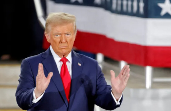 لتسليمها إلى أوكرانيا.. ترامب: واشنطن بصدد بيع أسلحة لحلفاء الناتو