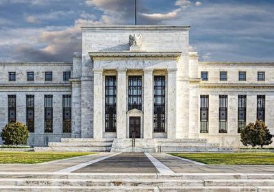 الاحتياطي الفيدرالي: احتمال عودة الفائدة للصفر لا يزال قائمًا