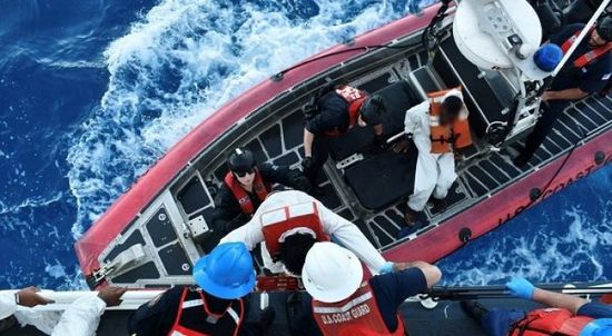 مصرع 4 مهاجرين بغرق قارب قبالة ساحل الدومينيكان