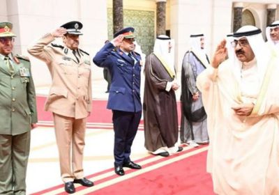 أمير الكويت في زيارة رسمية إلى فرنسا لتعزيز التعاون الثنائي وسط تحديات إقليمية