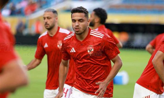 سيراميكا كليوباترا يتعاقد مع ظهيري الأهلي عبد الفتاح والدبيس