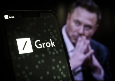 ماسك يعلن توفر "جروك" في سيارات تسلا خلال أيام