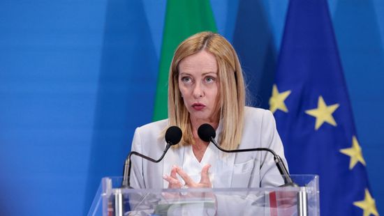 ميلوني تحذر من حرب تجارية بسبب رسوم ترامب الجمركية