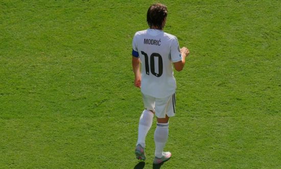 رسمياً.. ميلان الإيطالي يعلن ضم لوكا مودريتش