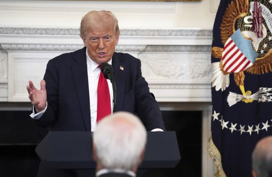 ترامب: توريدات الأسلحة الأمريكية لأوكرانيا ستبدأ فوراً