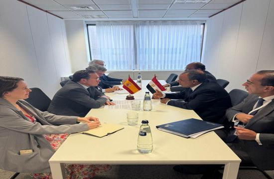 وزير الخارجية المصري يجري مباحثات مع نظيره الإسباني في بروكسل