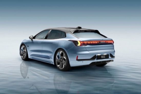 "زيكر" تطلق سيارتها الرياضية الهجينة "9إكس"