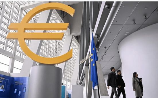المركزي الأوروبي: المخاطر العالمية تتجاوز الرسوم الجمركية