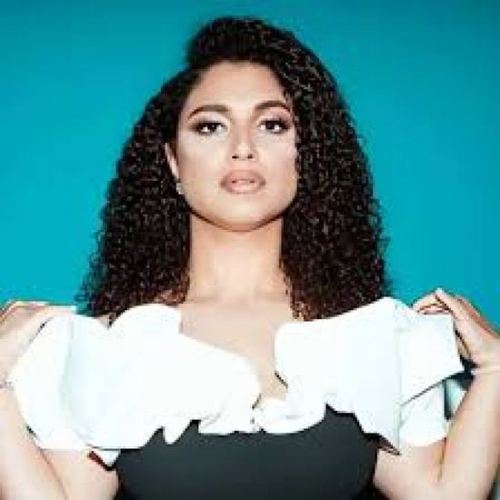 نسمة محجوب تُطلق ألبومها الجديد "UNPLUGGED" 