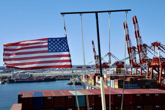 الولايات المتحدة تتوقع جمع 300 مليار من التعريفات الجمركية