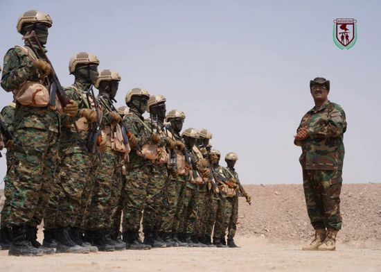 اختتام الدورة التدريبية الثالثة لحماية الشخصيات بقوات دفاع شبوة