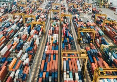 إيرادات الرسوم الجمركية الأمريكية تسجل 27 مليار دولار في شهر