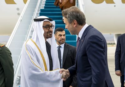 رئيس الإمارات يصل إلى تركيا