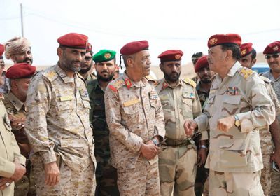 قائد "العسكرية الثانية" يتفقد مقر محور الغيضة بالمهرة