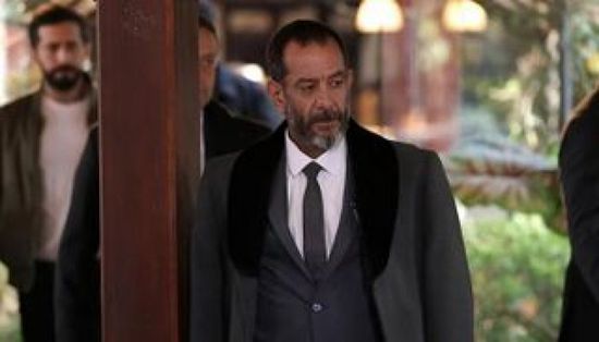 وفاة الفنان التركي إيمري تورون عن 53 عاما