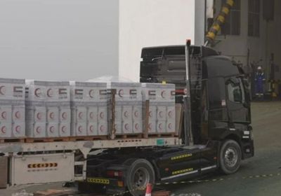 الإمارات: بدء تحميل سفينة خليفة الإنسانية لدعم غزة