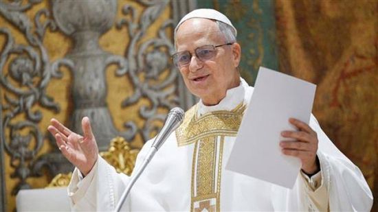 البابا يعرب عن "حزنه العميق" حيال الهجوم على كنيسة غزة ويدعو إلى وقف إطلاق النار