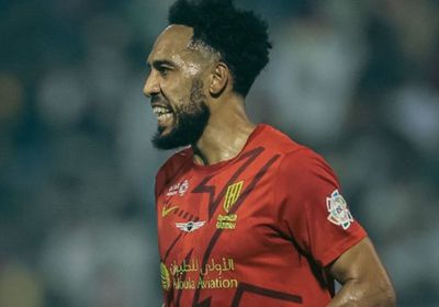 القادسية السعودي يعلن رحيل هدافه أوباميانج