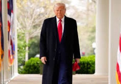 البيت الأبيض: ترامب يخضع لفحص طبي إثر تورم في أسفل الساقين