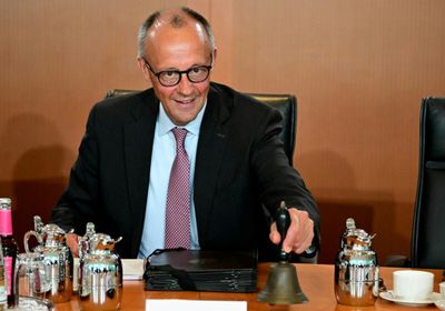 المستشار الألماني يسعى لحل "الحرب التجارية" مع واشنطن