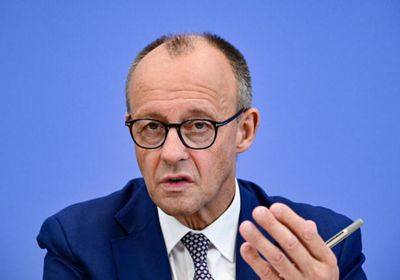 ألمانيا تظهر حزمها في ملف الهجرة بترحيل 81 أفغانيًا