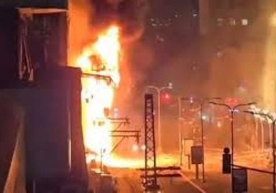 اندلاع حريق في مطعم قرب تل أبيب