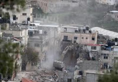 جيش الاحتلال ينسف مباني سكنية بحي الزيتون