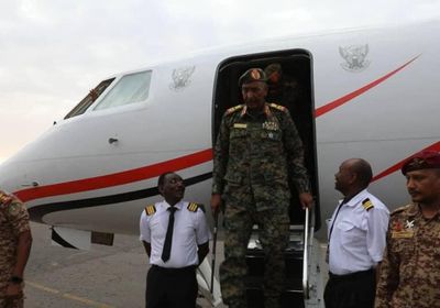 البرهان يصل الخرطوم للمرة الأولى منذ اندلاع الحرب في السودان