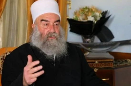 زعيم درزي يمنع دخول قافلة مساعدات إلى السويداء