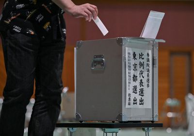 توقعات بهزيمة ائتلاف رئيس الوزراء الياباني