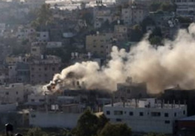 الجيش الإسرائيلي يحرق عدة منازل في مخيم نور شمس