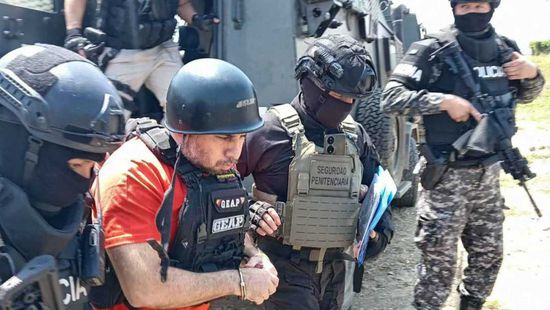 الإكوادور تسلم زعيم عصابات إلى الولايات المتحدة