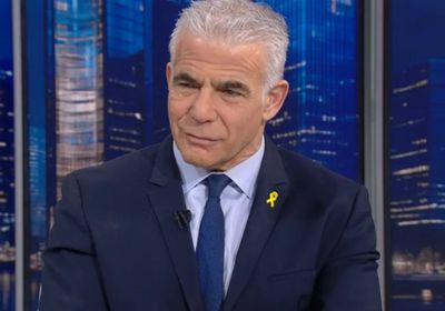 زعيم المعارضة الإسرائيلية: نهاجم في الشرق الأوسط دون سياسة واضحة