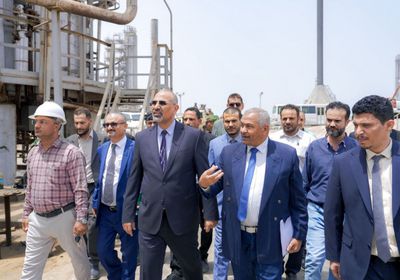 ما أهمية زيارة الرئيس الزُبيدي لشركة مصافي عدن؟