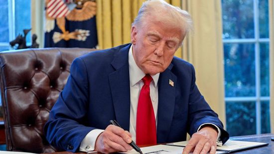 ترامب يعلن اتفاقًا تجاريًا مع اليابان