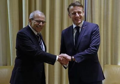    ماكرون يستقبل رئيس وزراء لبنان بفرنسا