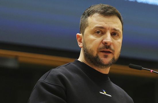 الرئيس الأوكراني: سنصر في المفاوضات على وقف إطلاق النار الكامل