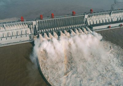 الصين تشرع في بناء سد ضخم على نهر يعبر التيبت والهند